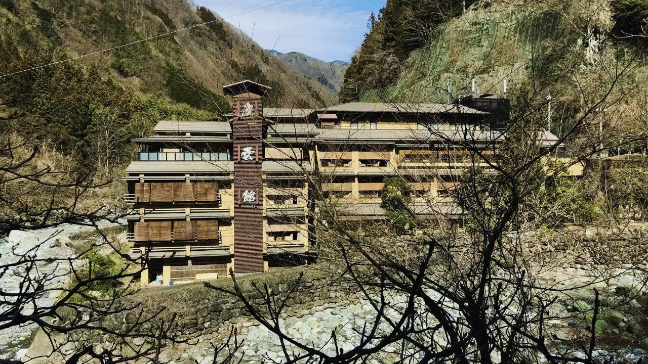 Nishiyama Onsen Keiunkan in Japan