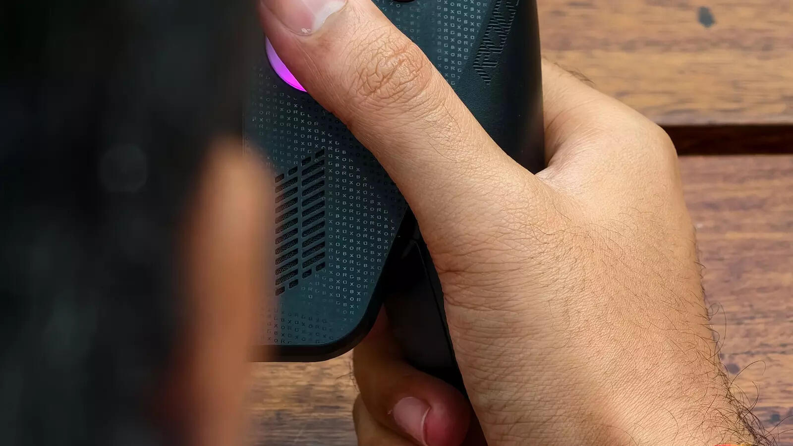 Deeply contoured grips shaped exactly like Xbox Series controller handles let you pull off three-hour gaming sessions without once needing to adjust your grip or take a break.