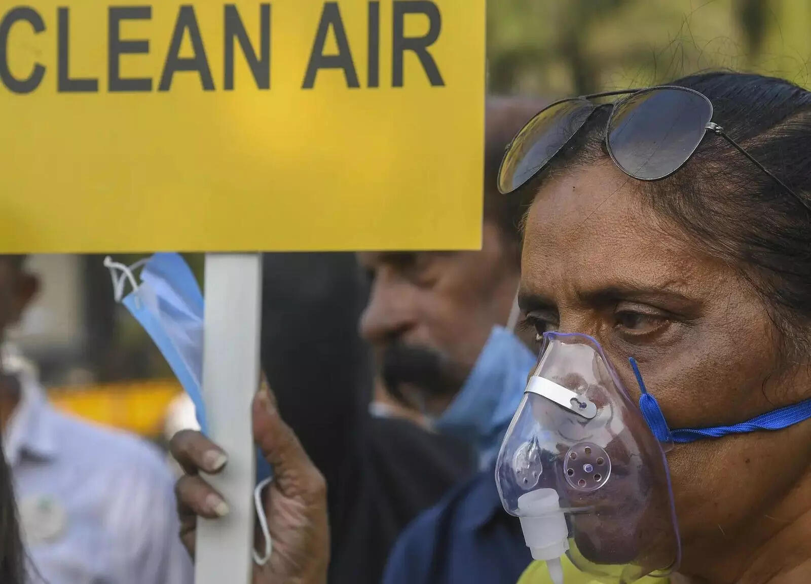 Citizens protest against pollution in Mumbai (PTI)