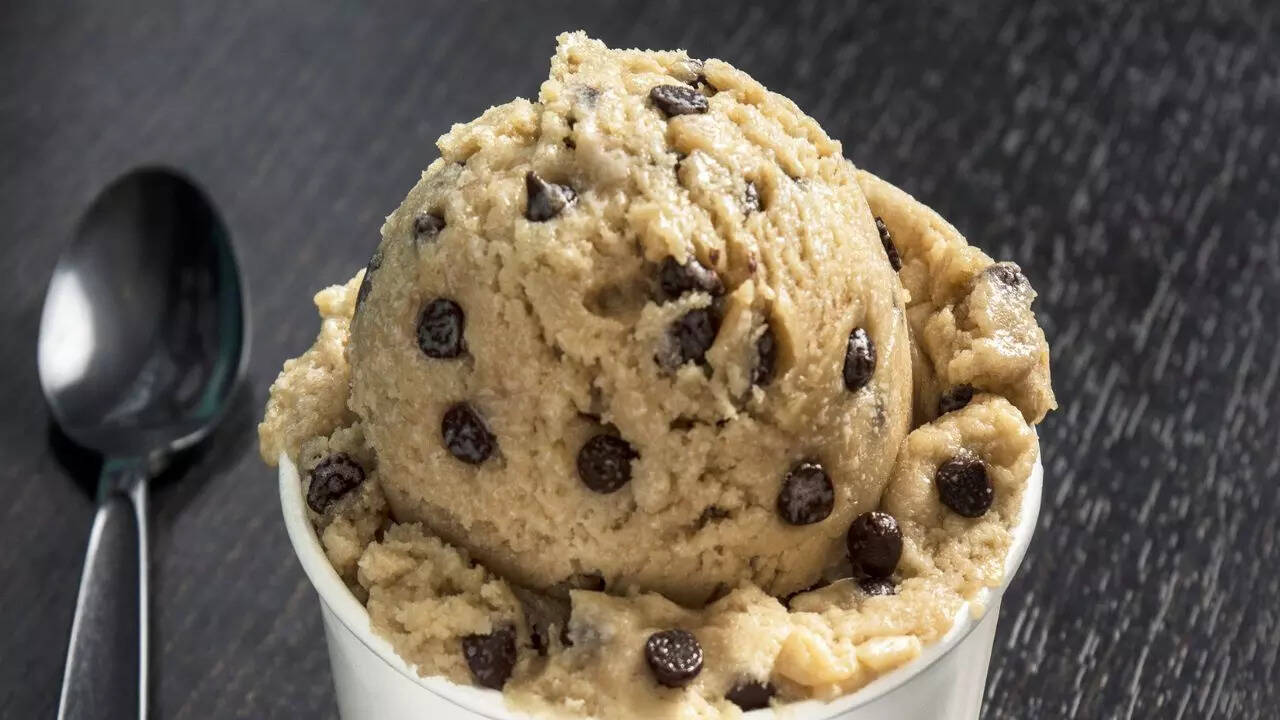 Cookie dough lovers and playful personality traits