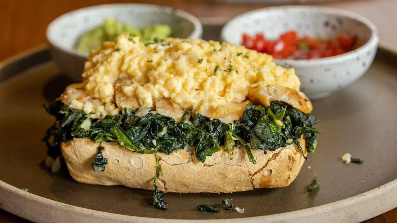 बेहतर विटामिन डी और मेटाबोलिज्म के लिए अंडे के साथ आसान शीतकालीन नुस्खा