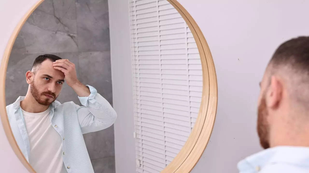 ஆண்களின் வழுக்கை கருவுறுதல் பிரச்சினையின் அறிகுறியா? நீங்கள் தெரிந்து கொள்ள வேண்டியது இங்கே