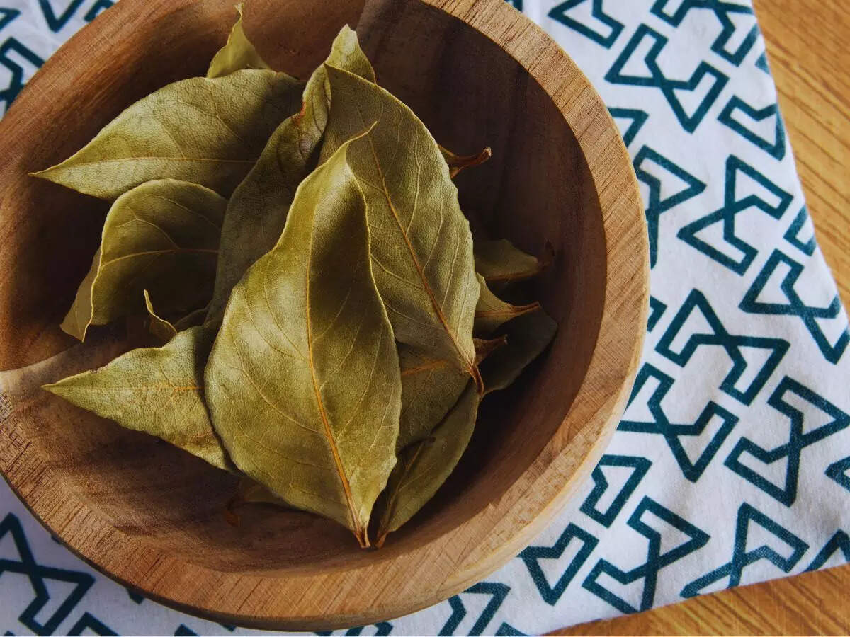 வளைகுடா இலைகள்