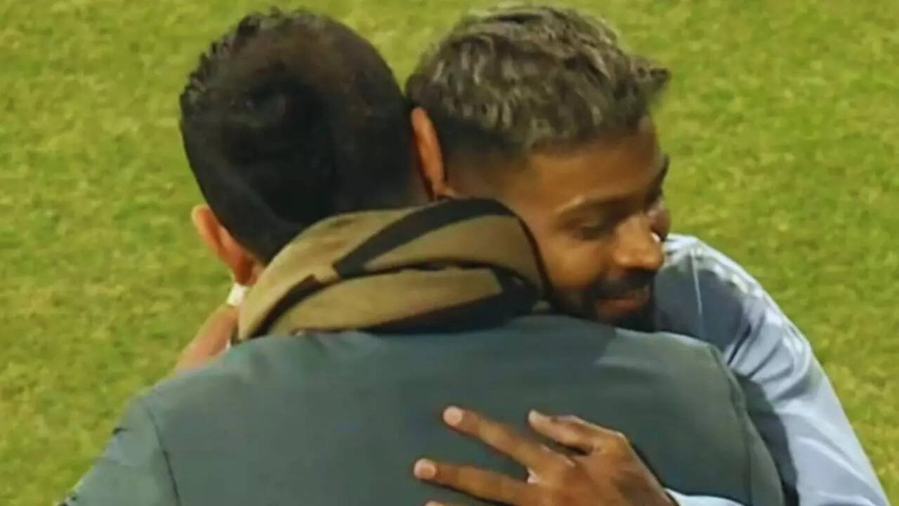 Yuvraj Singh meets Hardik Pandya