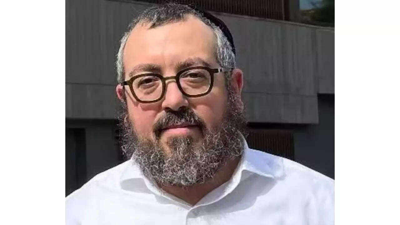 Rabbi Eli Schlanger: A community leader