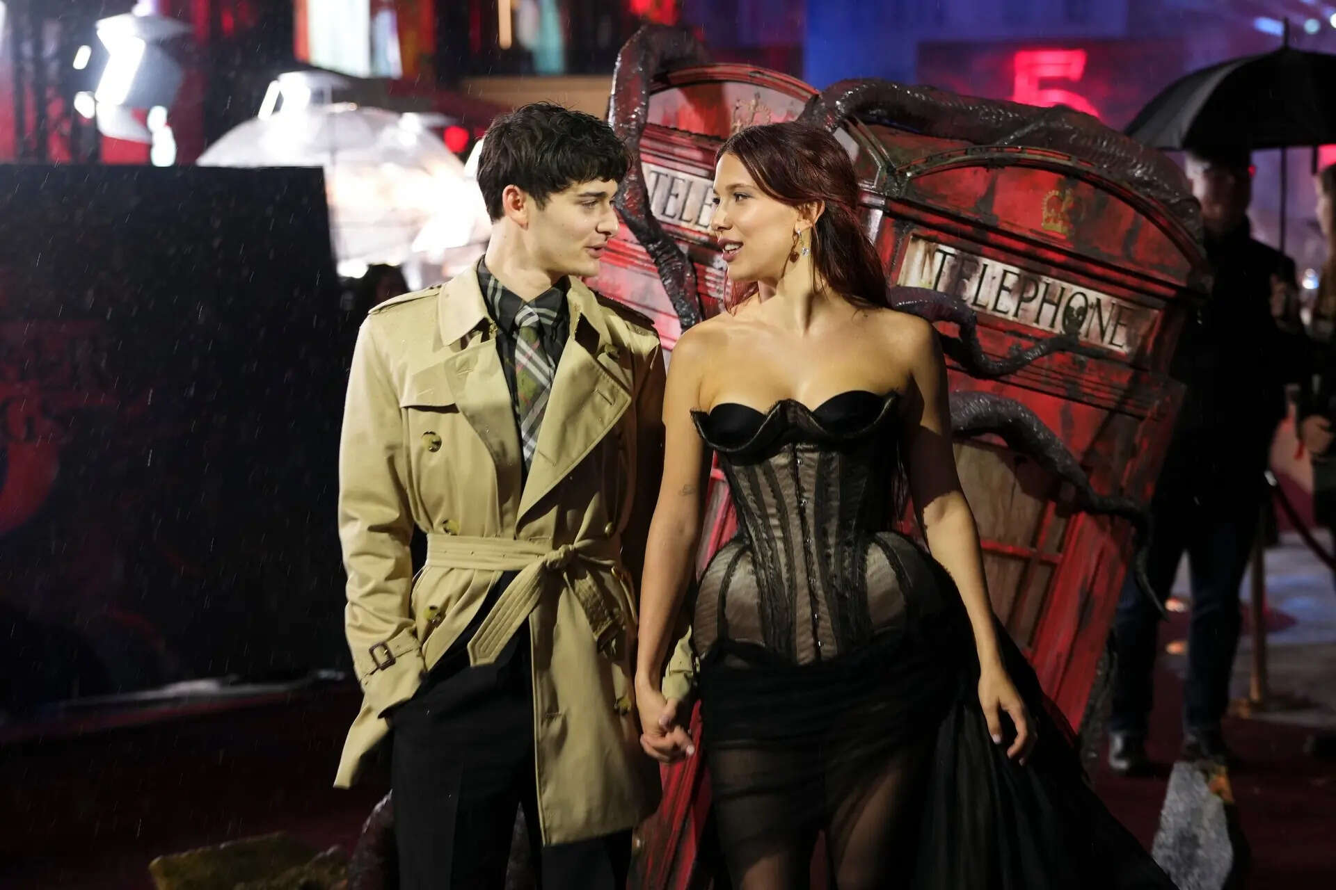 பிரிட்டன் ஸ்ட்ரேஞ்சர் திங்ஸ் சீசன் 5 பிரீமியர்