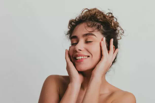 What is skin fasting? The viral skincare trend that says “do less” | 3 istockphoto-1354174031-612x612