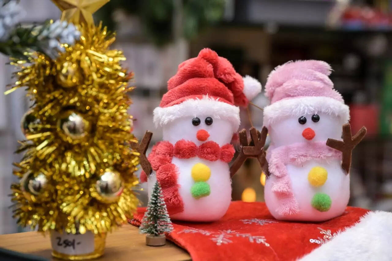 ChristmasMarketCopy_15-15
