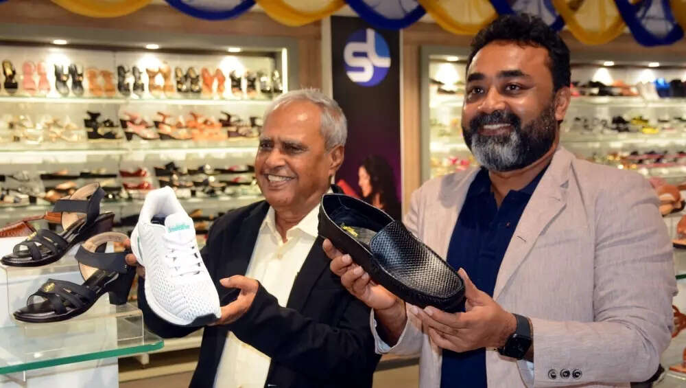 Sekhar Dey(Left) Sushanto Dey (Right).