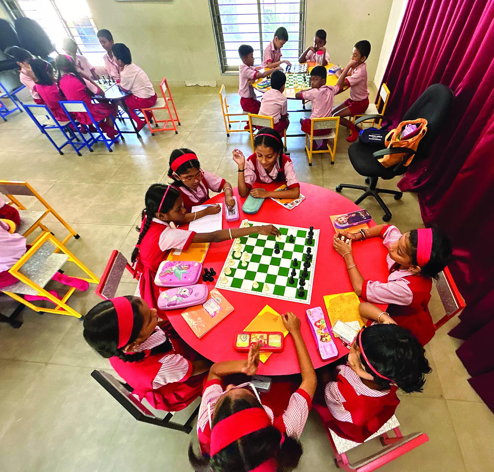 Goa plots its moves, focuses on primary schools for chess champs | Goa News Students play chess during school hours at the Mushtifund Primary School in Cujira, Santa Cruz