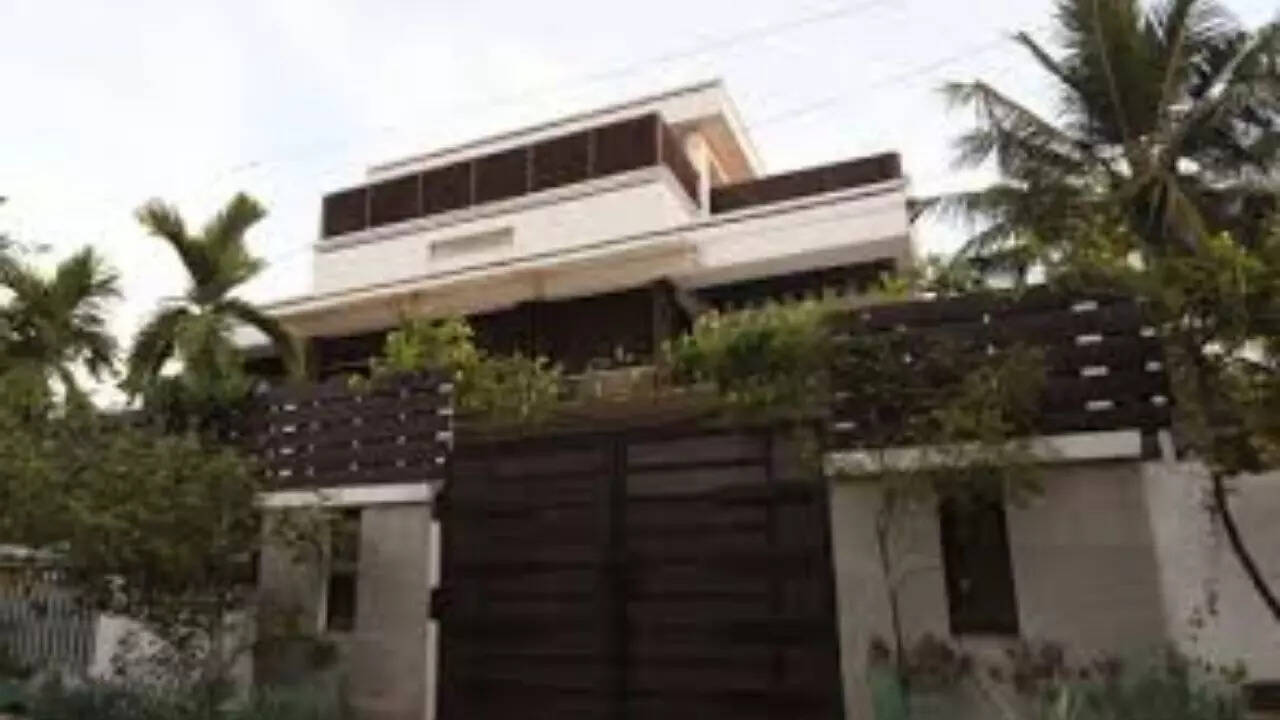 Vijay's home