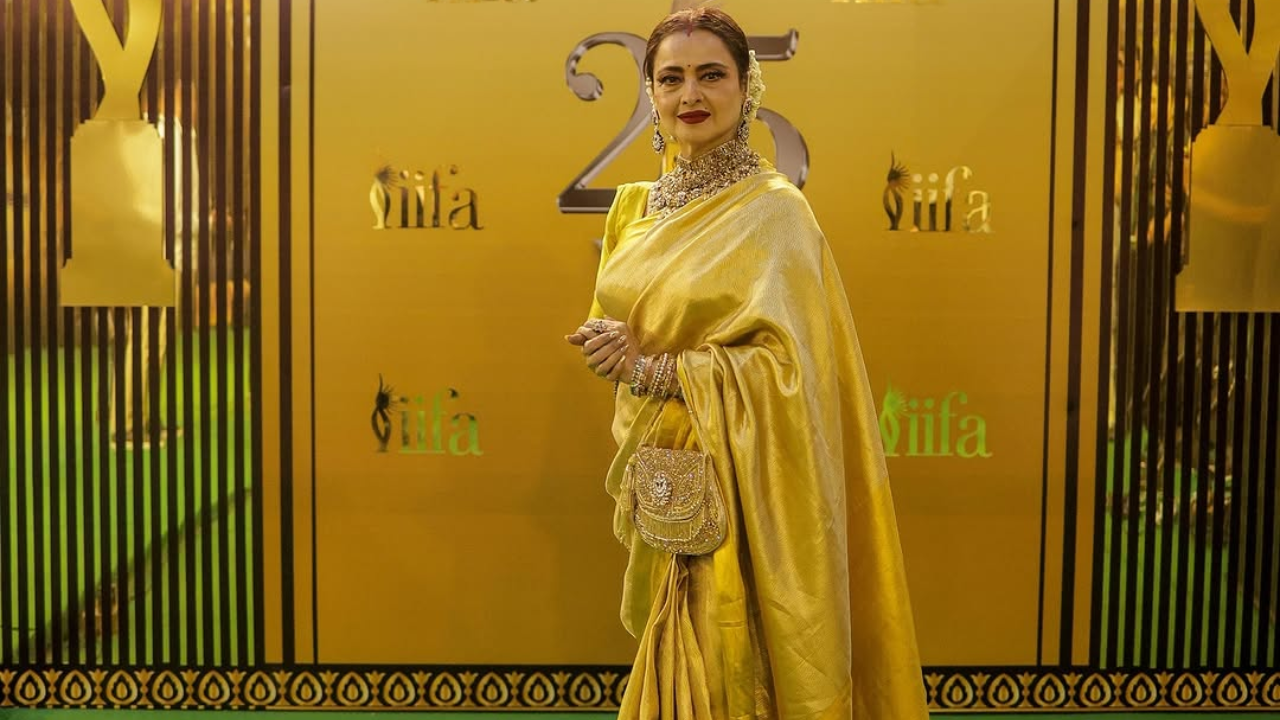 Rekha’s Banarasi revival with golden notes