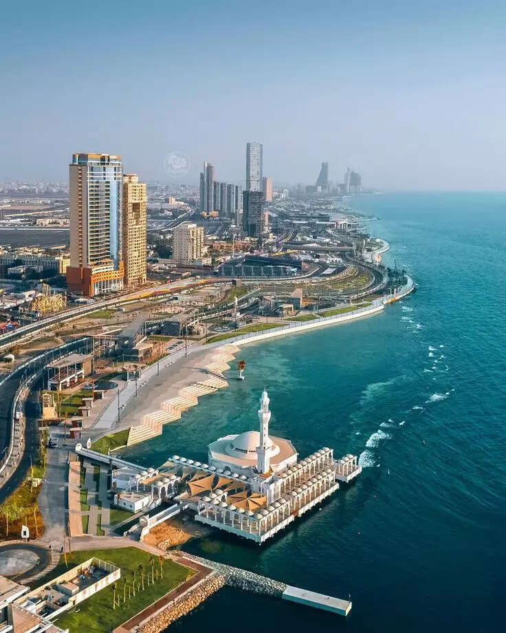Saudi Arabia Is Quietly Becoming the Middle East’s Most Regulated Beach Destination