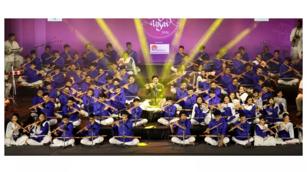 Javed Akhtar at Bansuri Utsav: Flute connects us to the nation’s values and traditions | Mumbai News 2 MixCollage-05-Jan-2026-01-01-PM-4522