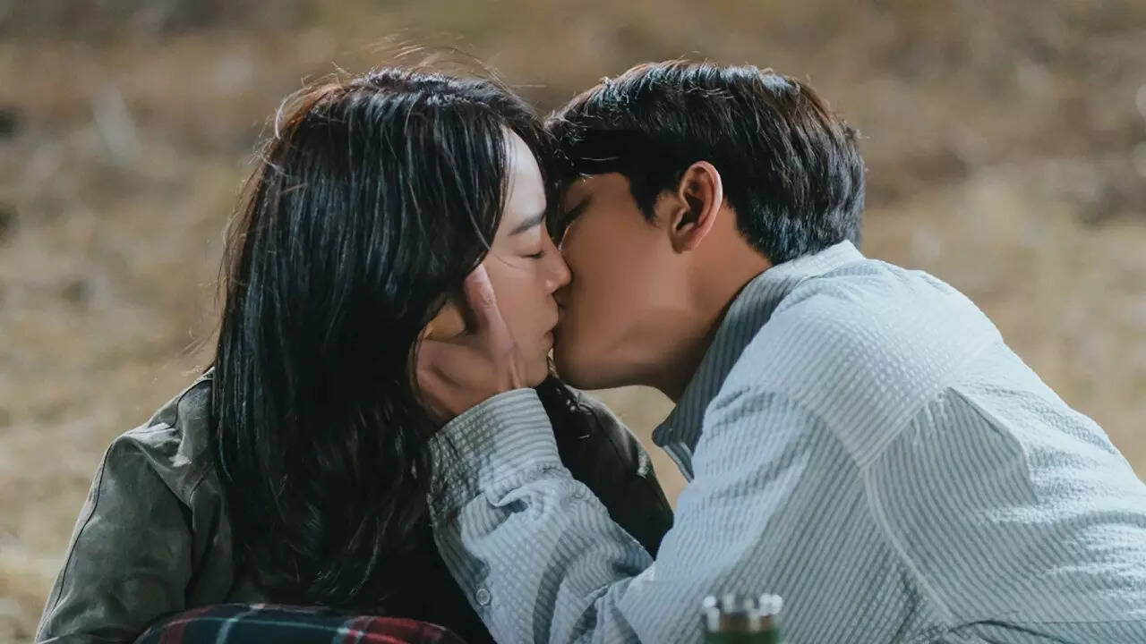 Shin Hye-sun and Ji Chang-wook (3)
