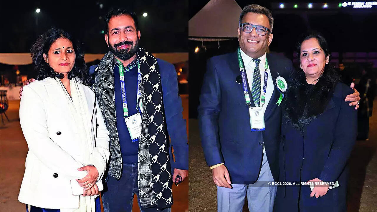 (L) Aradhana and Prateesh (R) Ashish and Komal Jaggi