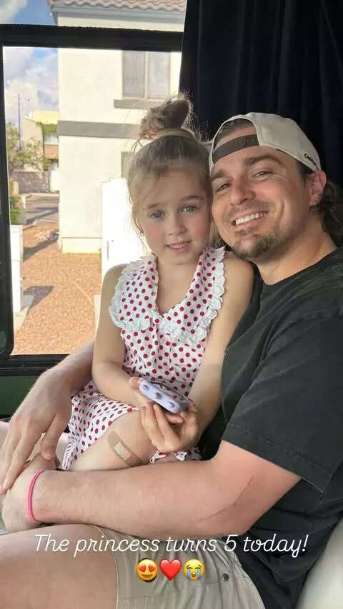 Penelope and Kike Hernandez