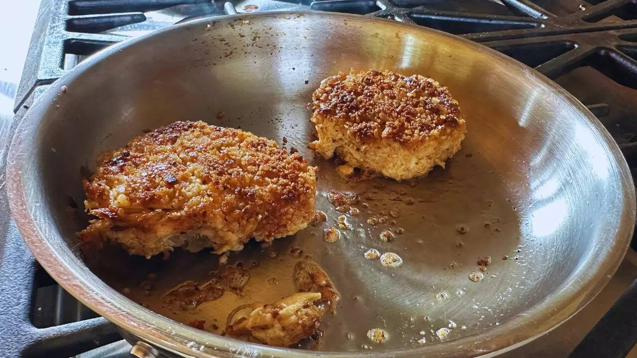 Lion's mane crab cakes