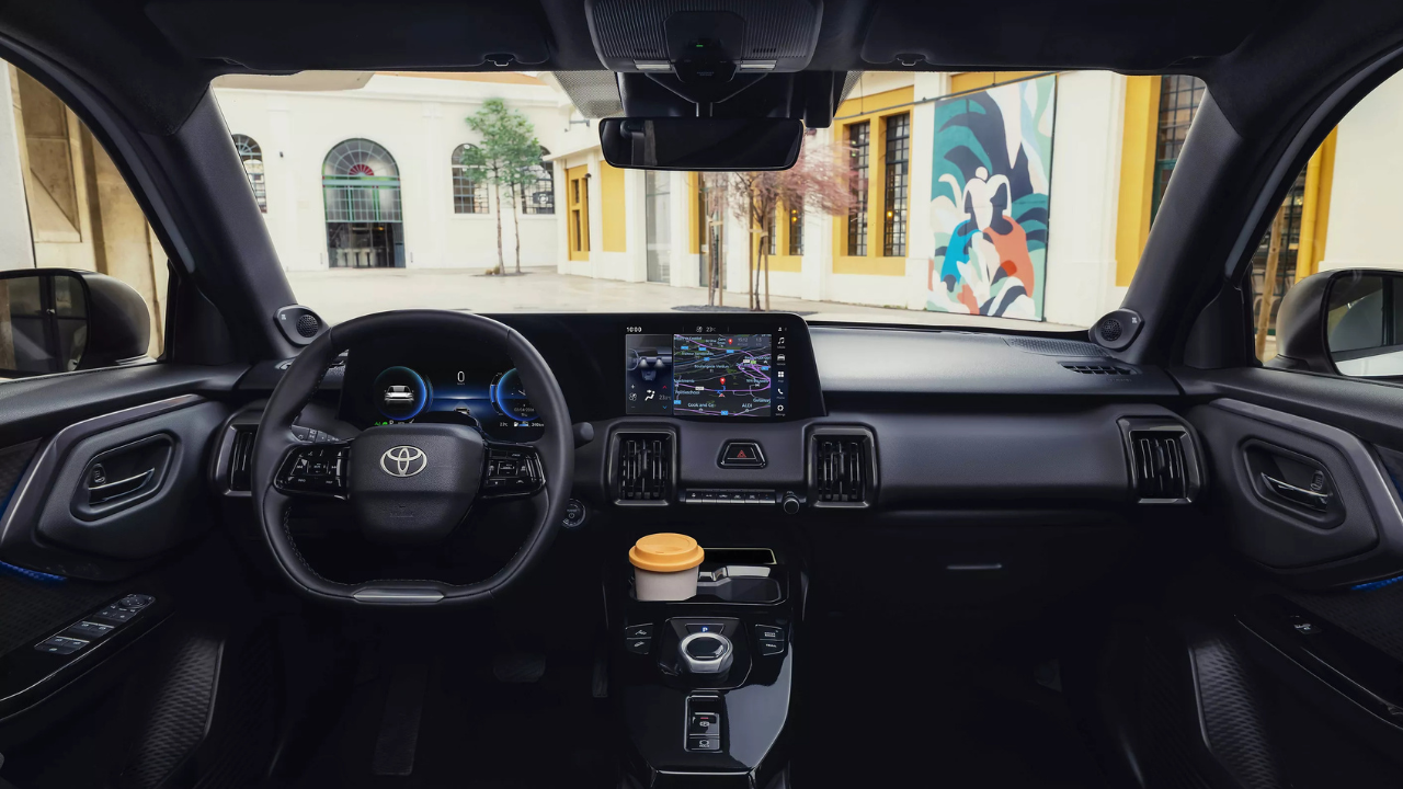 New Toyota Urban Cruiser electric Interior