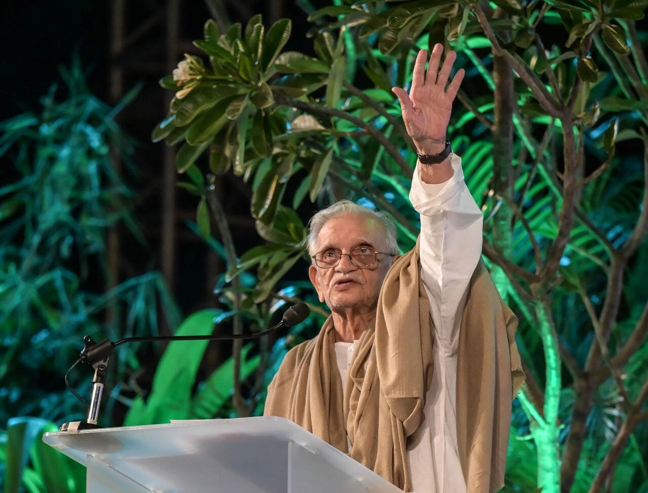 (Photo Jignesh Mistry) GulzarLive_130