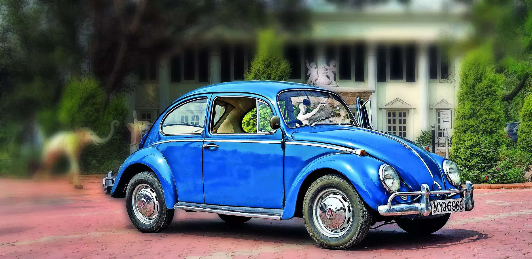 Vintage automobile 2