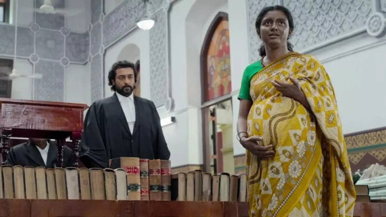 Scene del film Festa della Repubblica (1)