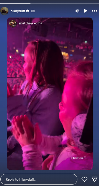 Hilary Duff’s adorable daughters become her biggest cheerleaders as she sets her concert stage in Toronto<br>