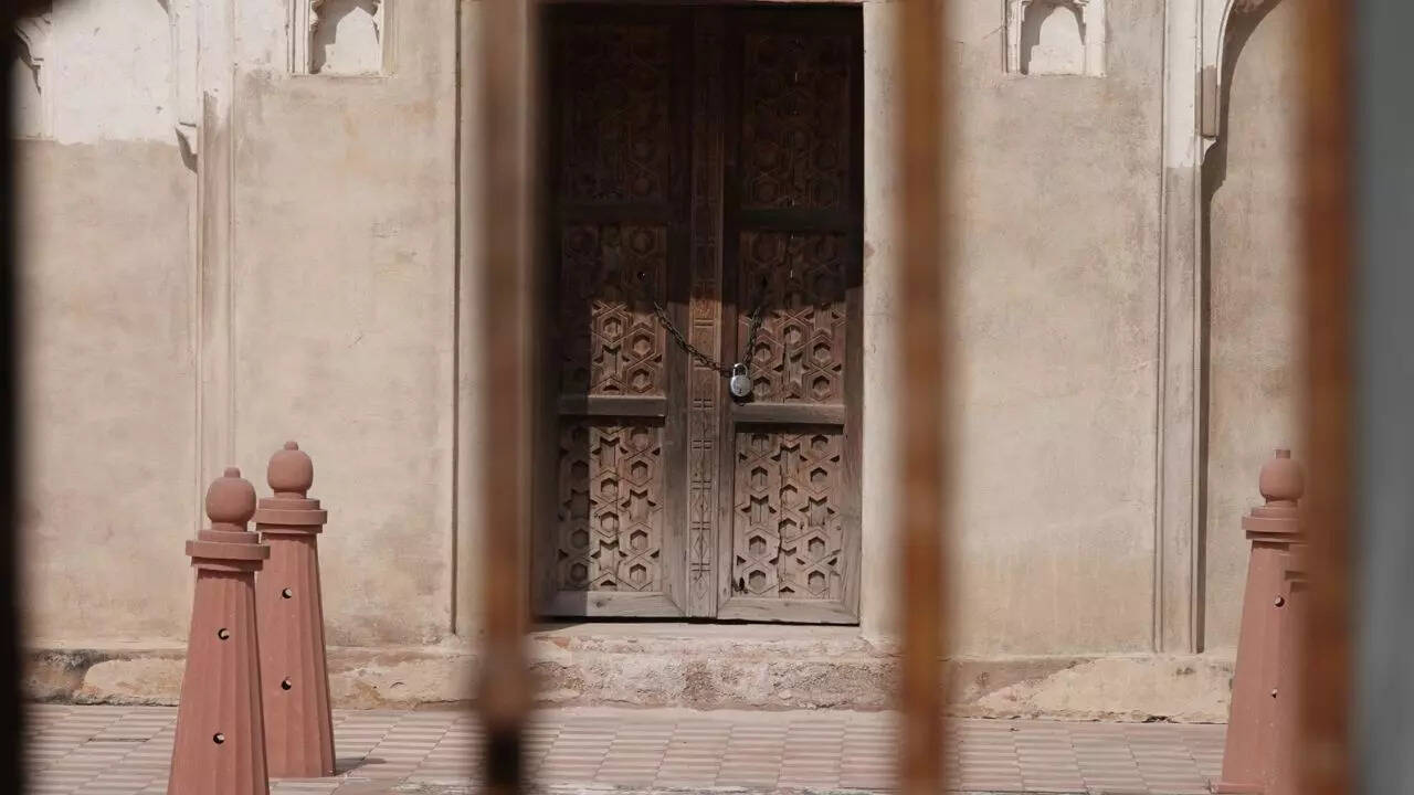 The tomb mostly remains closed (Credit: Sameer Seshadri)