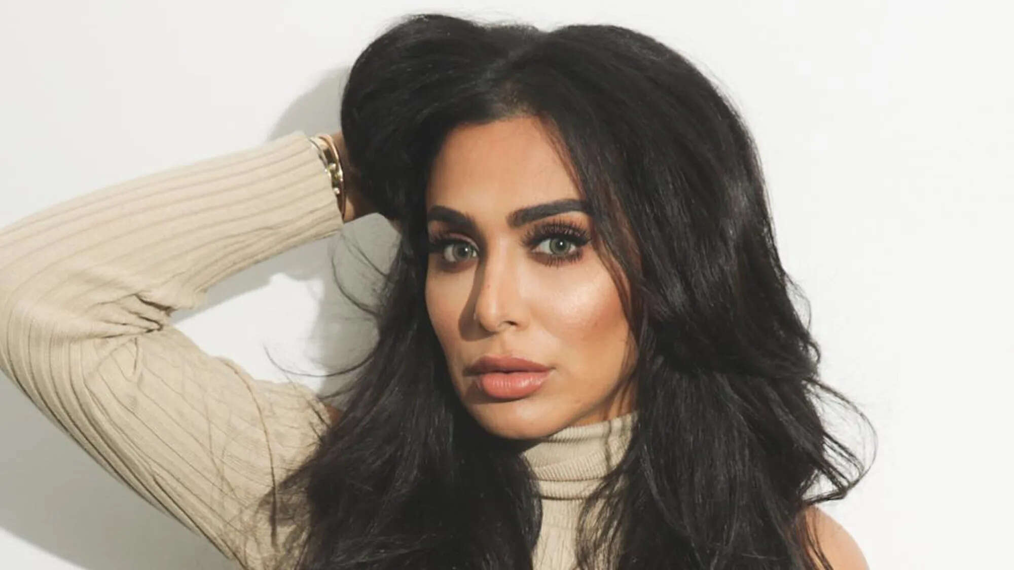 Huda Kattan’s Iran post sparks boycott, puts Huda Beauty under fire 2 huda-kattan-profile.