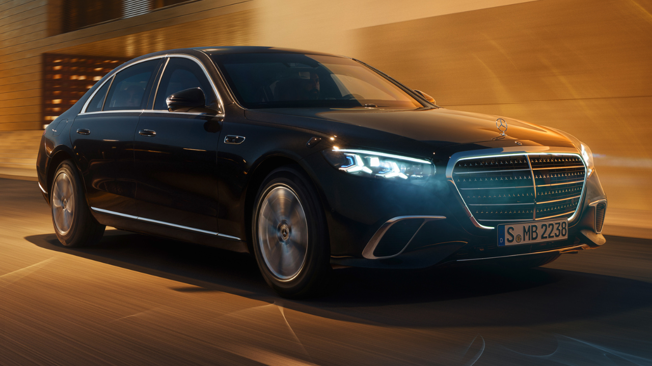 All engines continue to be supported by a 48V mild-hybrid system paired with a 17kW integrated starter generator.