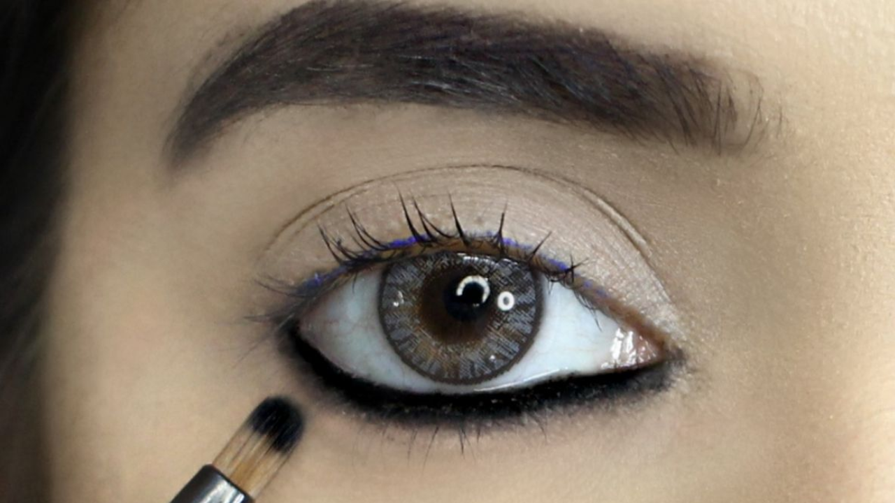 The Right Way to Apply Kajal for Bigger-Looking Eyes