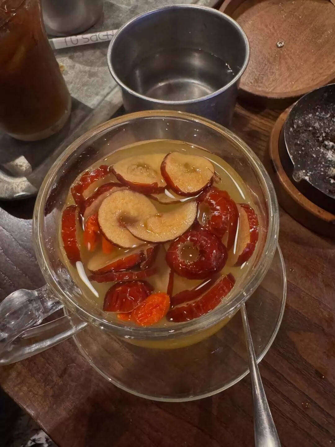 Soft lights, old pages, ginger tea—Hanoi, you’re charming.🫶🏻😍 (1)