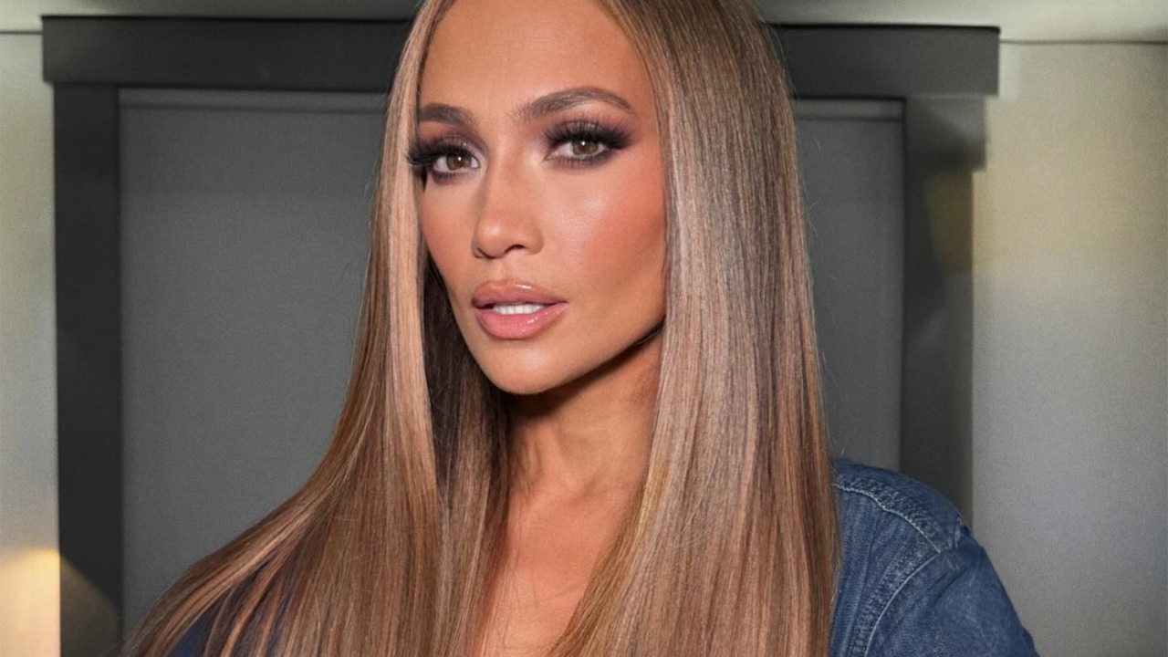 Here’s Why Peptides Are the New Must-Have