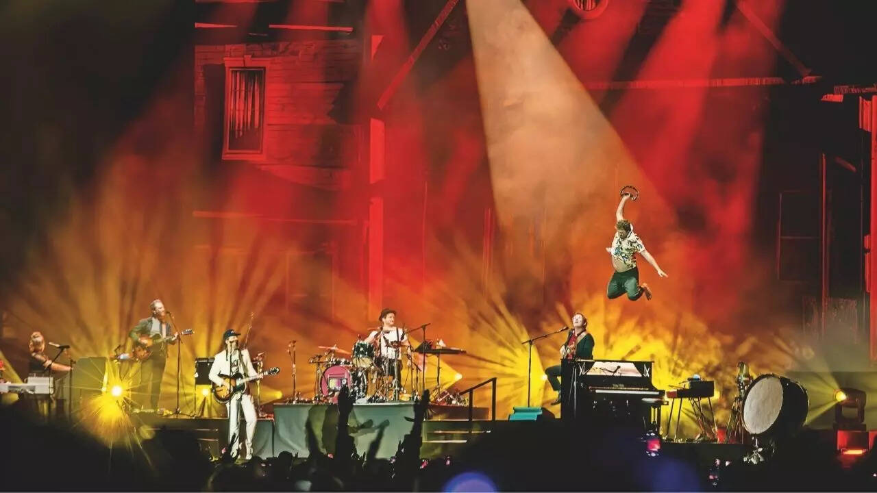 Band members Wesley Schultz, Lauren Jacobson, Brandon Miller, Byron Isaacs, Stelth Ulvang, Reverend Derek Brown and Jeremiah Fraites at the gig<br>