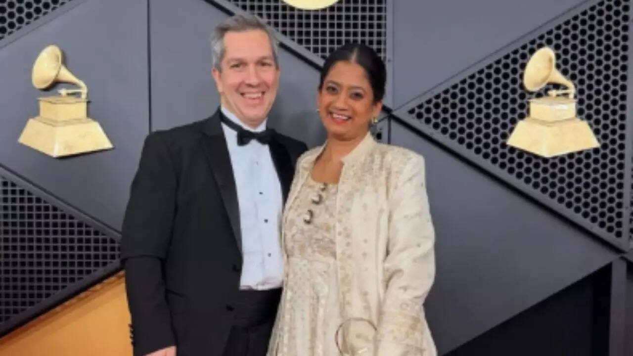 Charu Suri's Nehru jacket moment