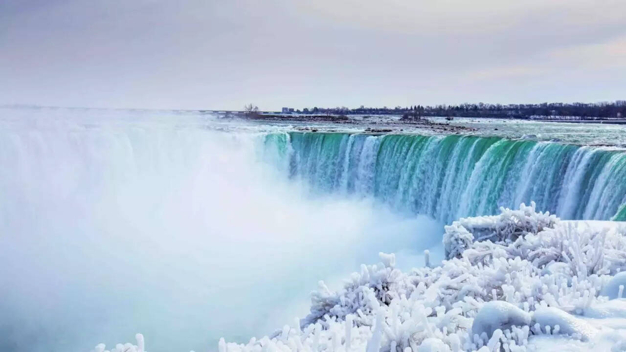 Niagara Falls frozen in -20 degrees: How a record polar vortex turned the mighty waterfall into a surreal ice wonderland