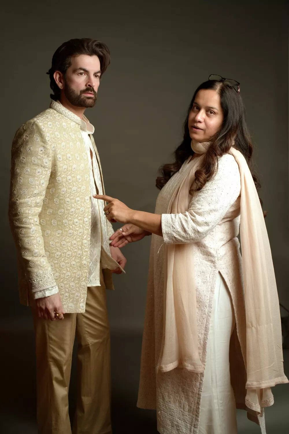  Mamatha Tulluri ‘s quiet revival of the Royal Weave, adorned by Neil Nitin Mukesh