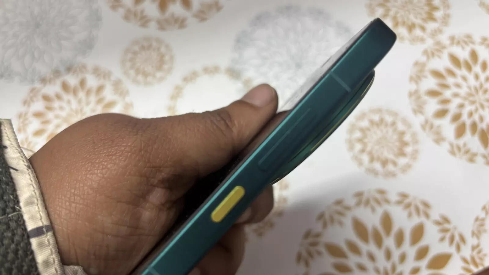 Power button and volume rockers