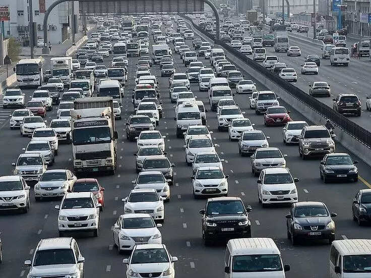 Abu Dhabi Reduces Speed Limits on Key Roads for Enhanced Safety