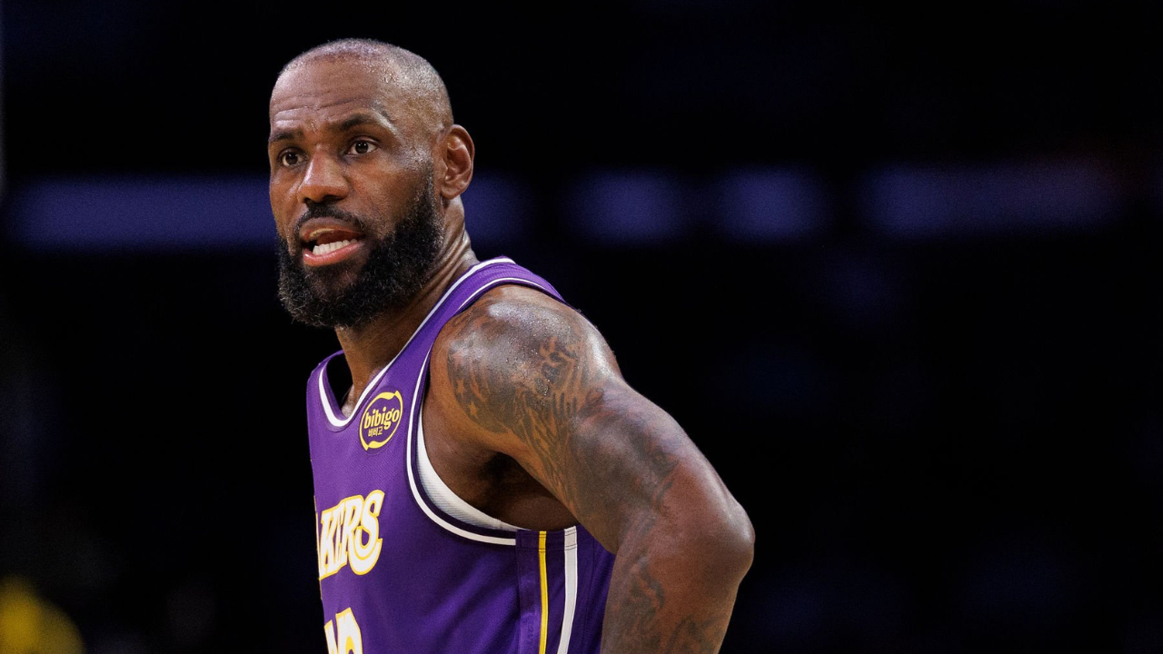LeBron-James-becomes-ineligible-for-All-NBA-recognitions-and-postseason-awards
