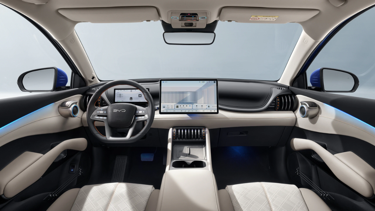 BYD Atto 3 EVO interior