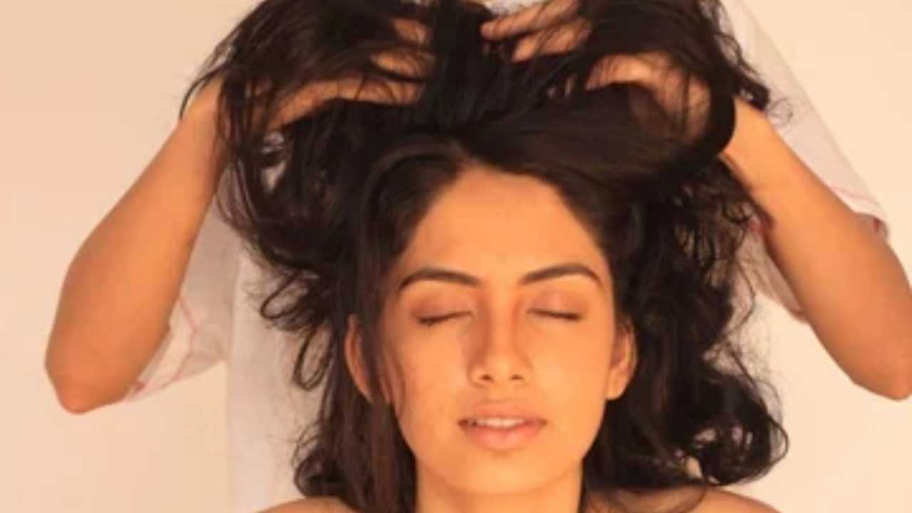 Best Way to Oil Hair for Growth