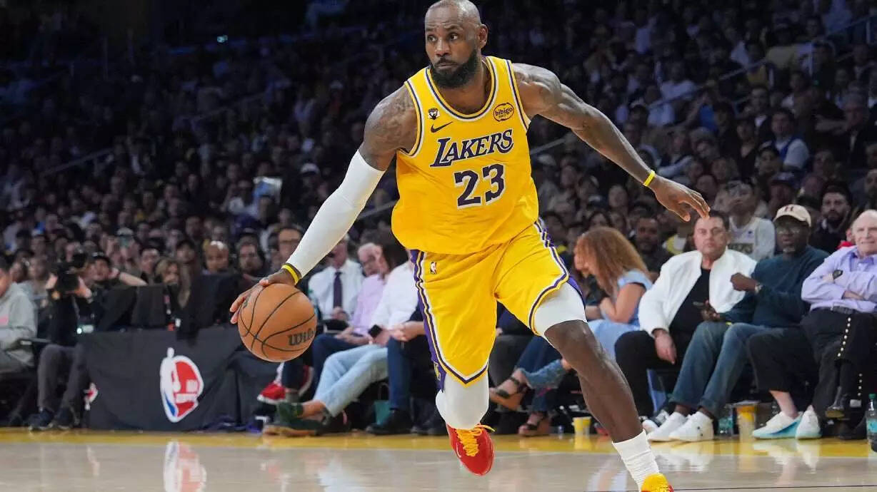 Los Angeles Lakers star LeBron James (Image via Getty) Los Angeles Lakers star LeBron James