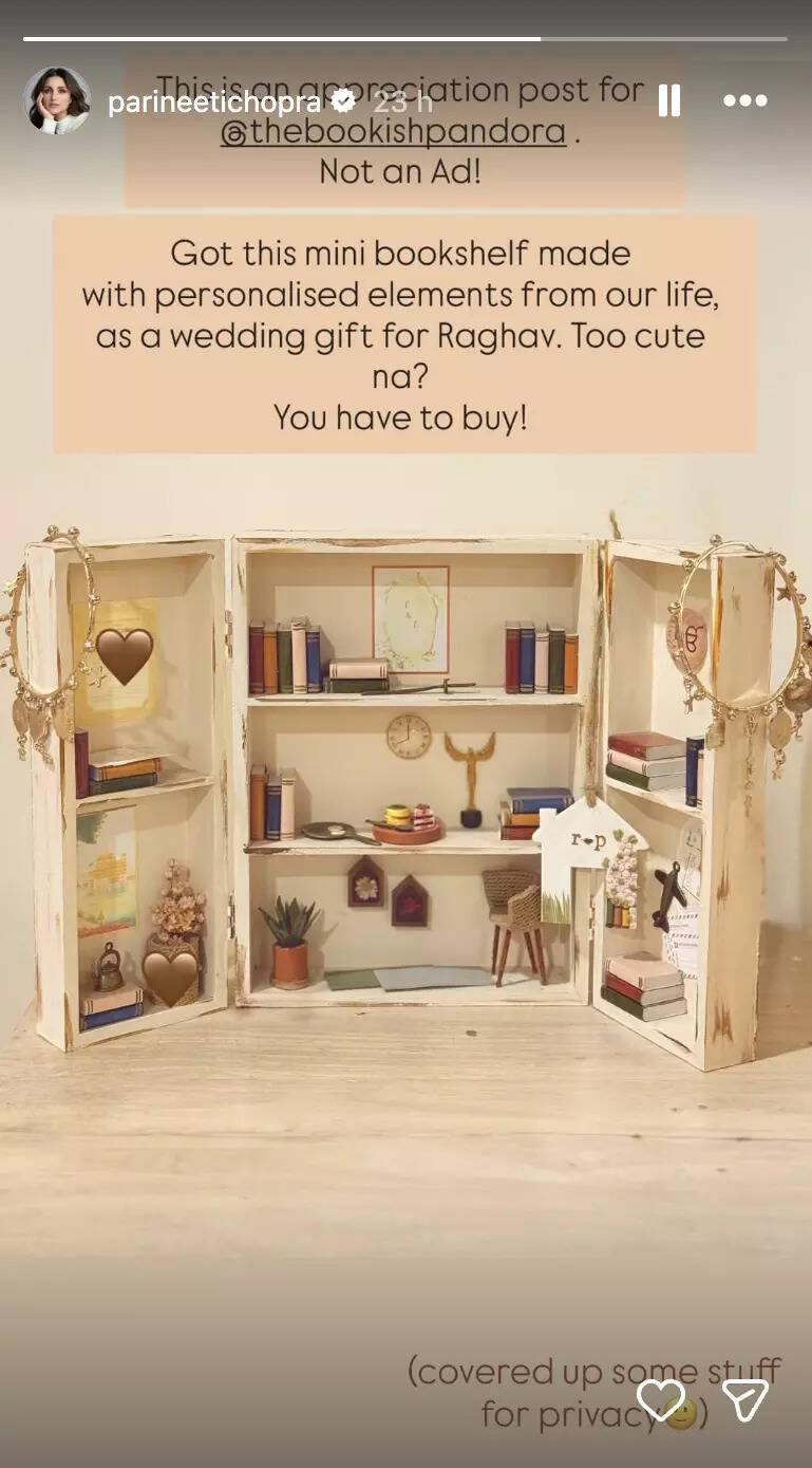 Parineet' Chopra's bookshelf