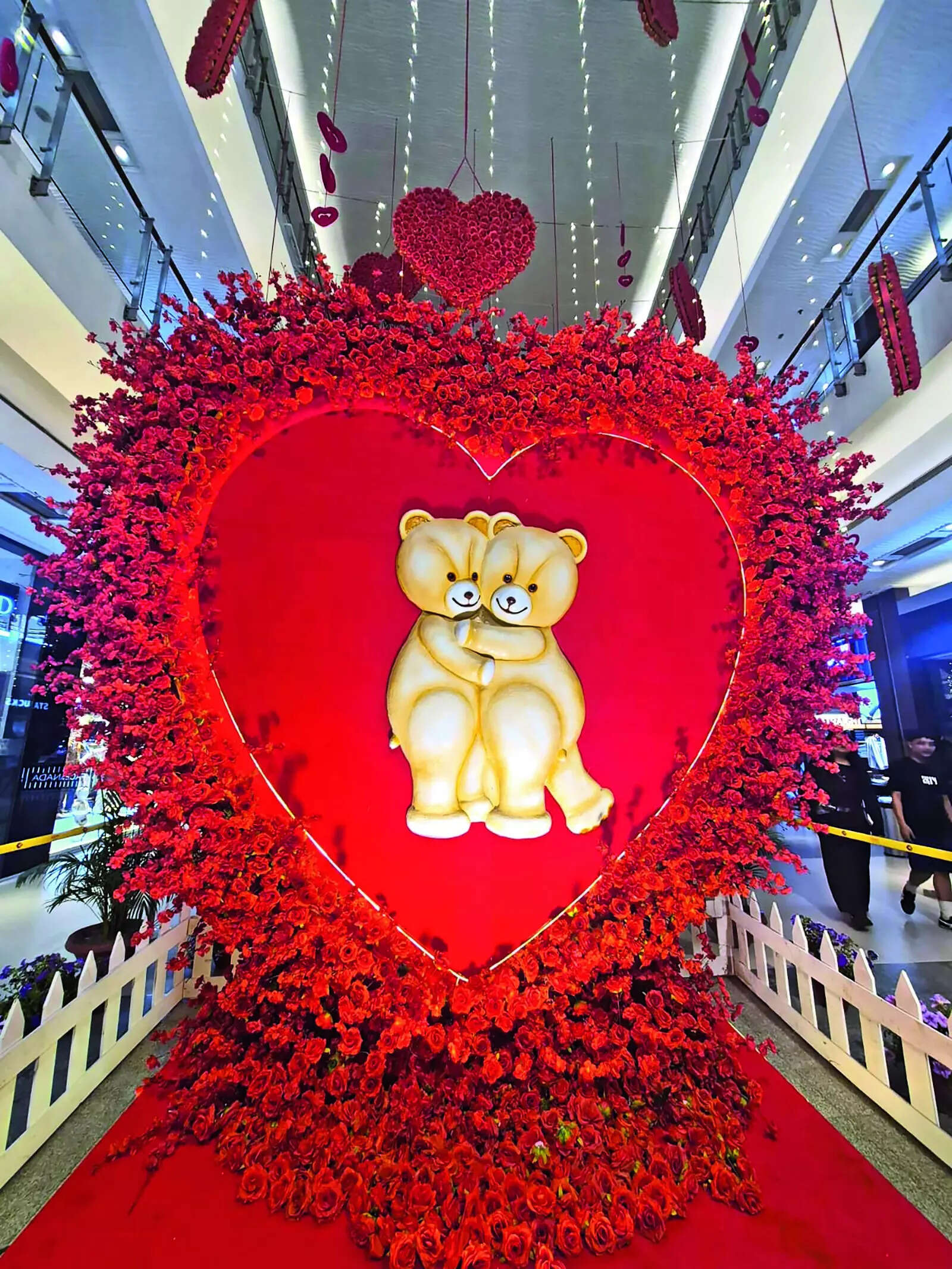 P8_SS_Mani Square 2