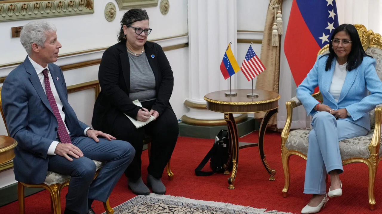 Delcy meets US energy secretary