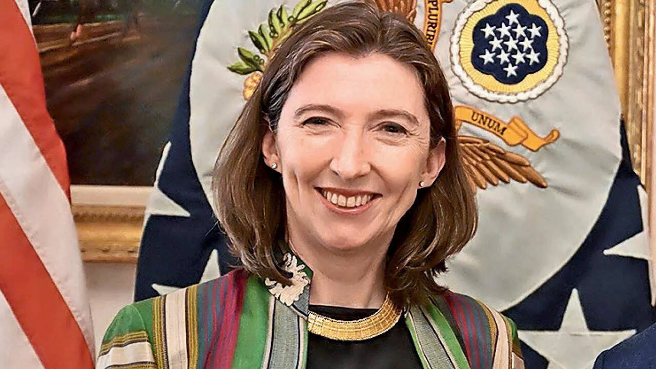 Lindy Cameron, British High Commissioner