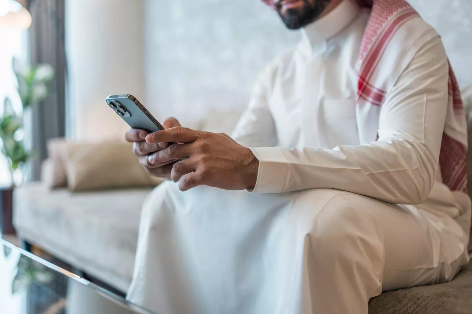 Domestic Workers Absent? Employers in Saudi Now Have Legal Exit Route