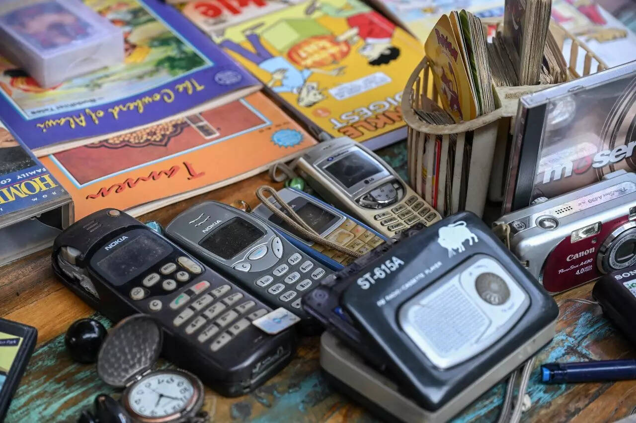 (Photo Jignesh Mistry) FloatersandSocks_02