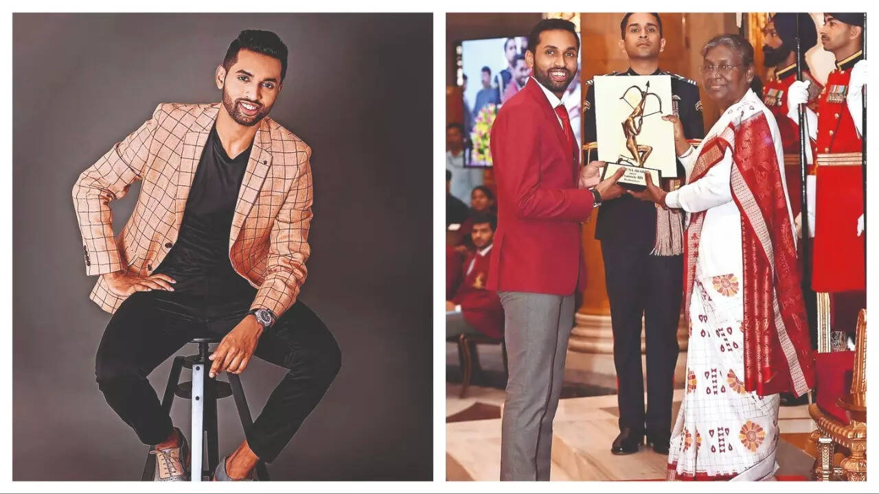 HS Prannoy and (right) receiving the Arjuna Award in 2022